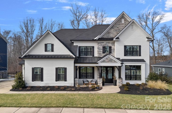 18401 Doves Crest Road sold home in Beverly, Cornelius, NC