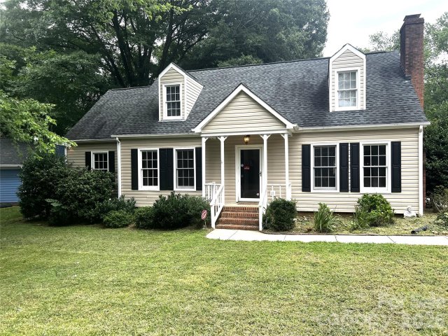 Homes in Country Roads, Charlotte