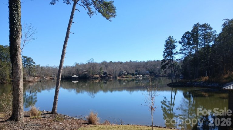 5747 Lake Pointe Drive pending home in Waterfront Harbor, Granite Falls, NC