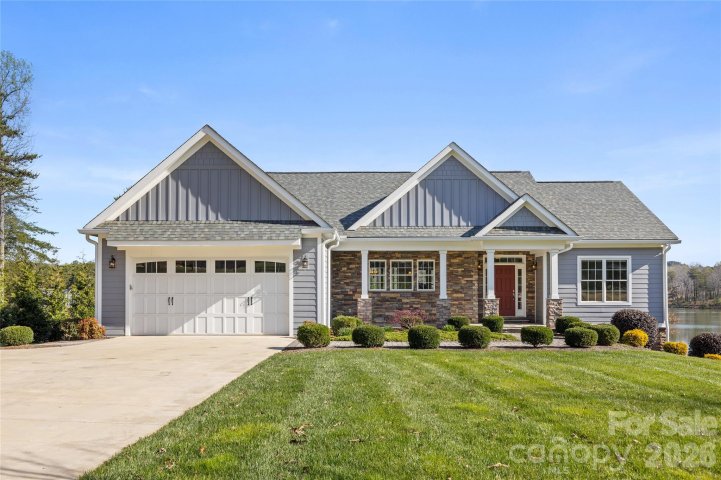 490 Mapleton Lane active home in Derbyshire, Columbus, NC