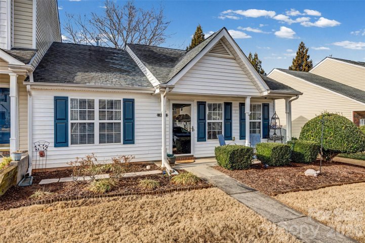 8037 Long House Lane sold home in Hanover, Fort Mill, SC