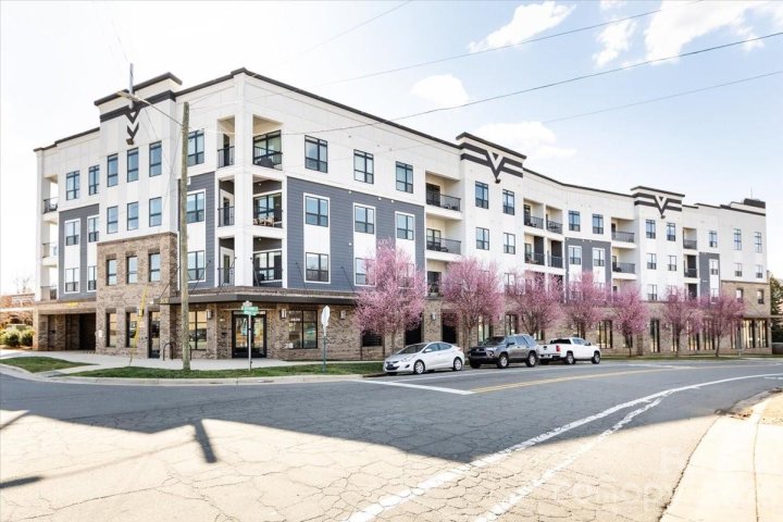 3630 N Davidson Street active home in The Arts District, Charlotte, NC