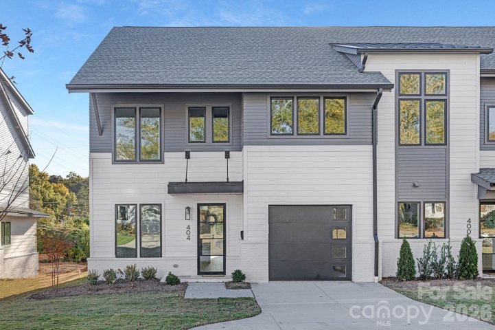 404 Dover Avenue pending home in Sedgefield, Charlotte, NC