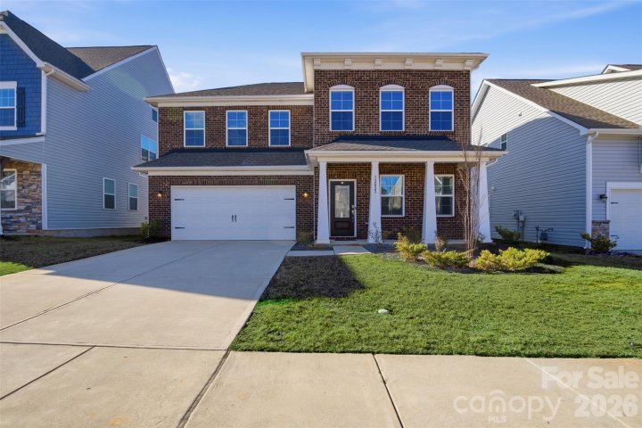12023 Bishop Castle Drive active home in Chateau, Charlotte, NC