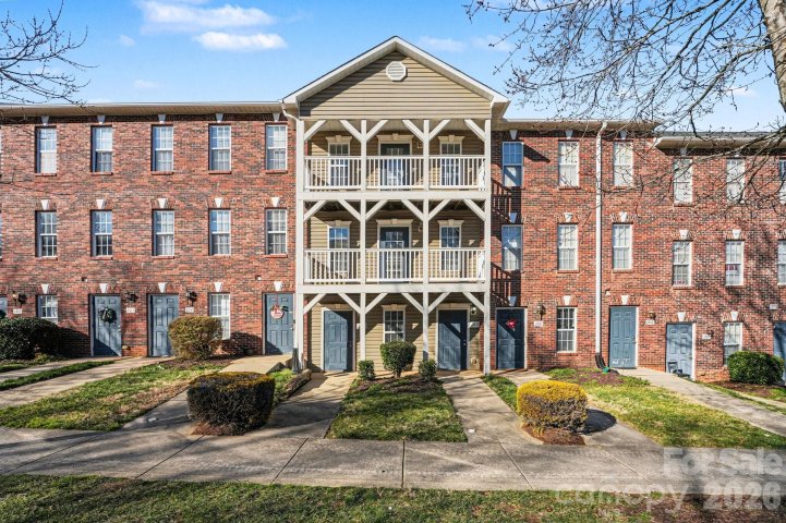 113 Steam Engine Drive sold home in Station 115, Mooresville, NC