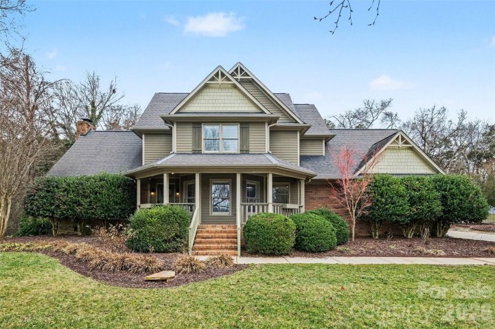 818 Mcgregor Drive sold home in Woodcreek, Concord, NC