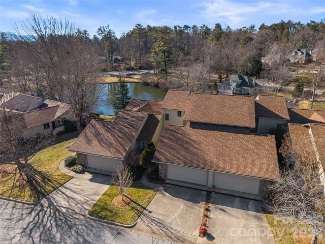 110 Deerlake Drive sold home in Deerwood, Asheville, NC
