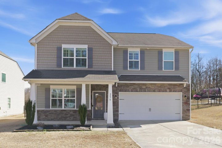 2870 Shale Drive pending home in Waterford On The Rocky River, Davidson, NC