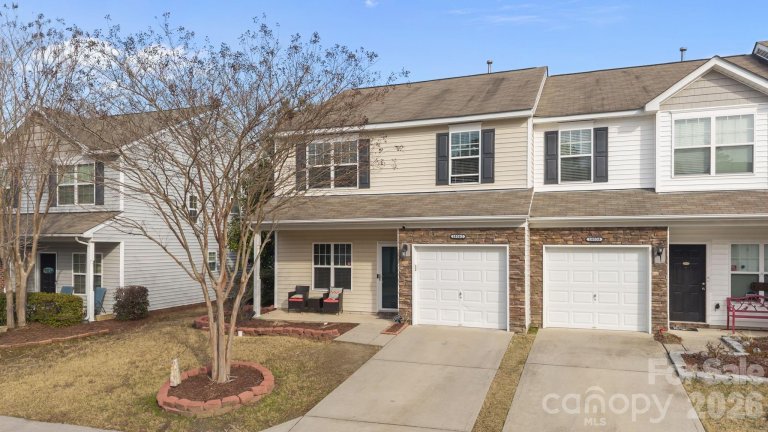 14062 Singleleaf Lane sold home in Charlotte Pines, Charlotte, NC