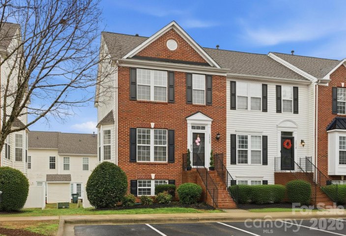 12320 Verdant Court sold home in Garden Oaks, Charlotte, NC