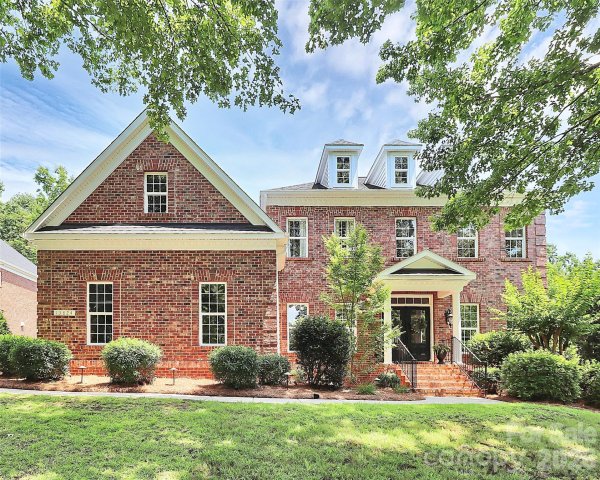 13824 Glen Abbey Drive active home in The Palisades, Charlotte, NC