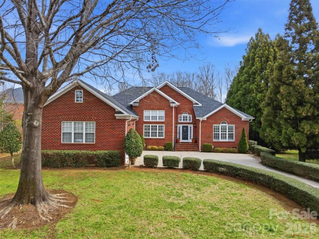 9211 Holly Hill Farm Road sold home in Holly Hill Farms, Charlotte, NC