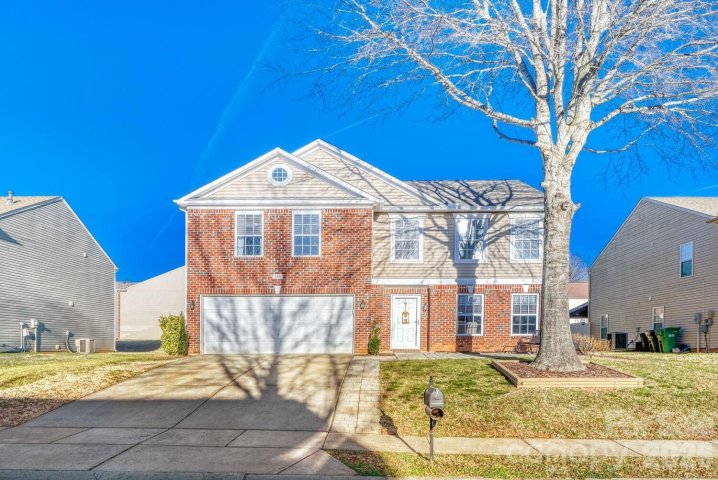 148 Farm Springs Drive pending home in Kendrick Farm, Mount Holly, NC