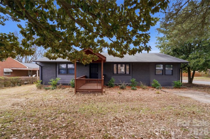 3027 Remington Street sold home in University Park, Charlotte, NC