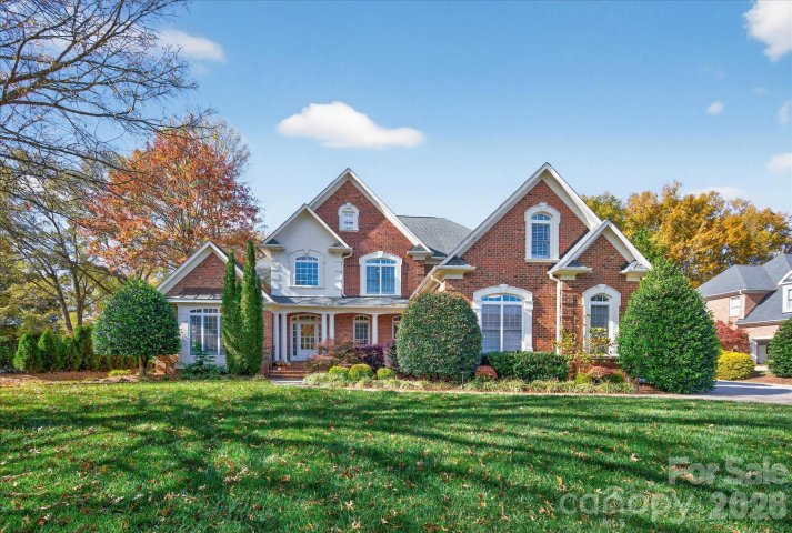1202 Churchill Downs Drive sold home in Providence Downs, Waxhaw, NC
