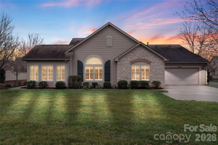 2444 Coltsview Lane pending home in Polo Club At Weddington, Matthews, NC