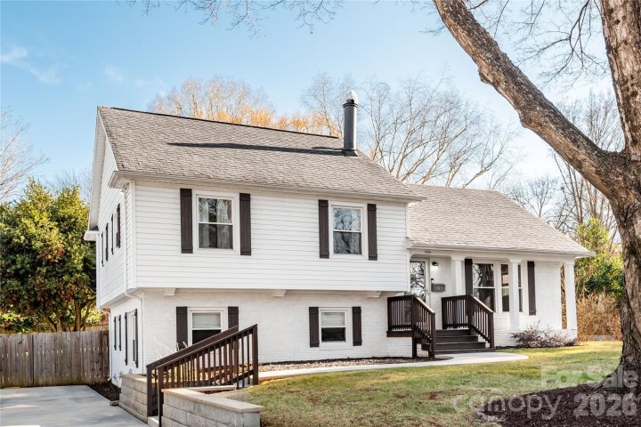 1933 Bentley Place sold home in Country Club Heights, Charlotte, NC