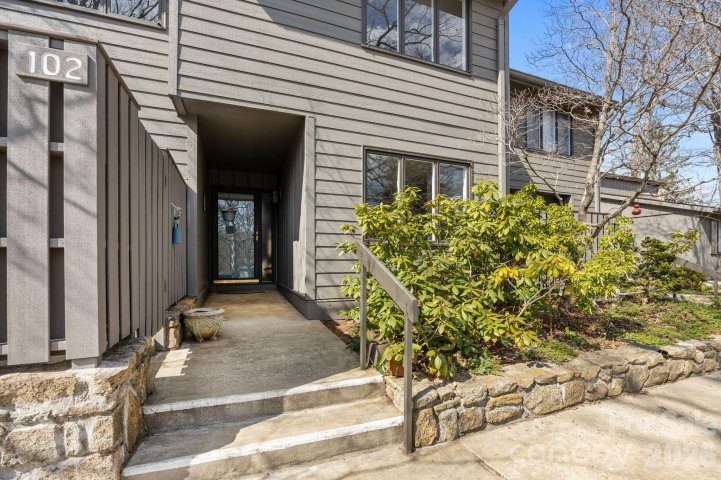 102 Crowfields Drive active home in Crowfields Condos, Asheville, NC