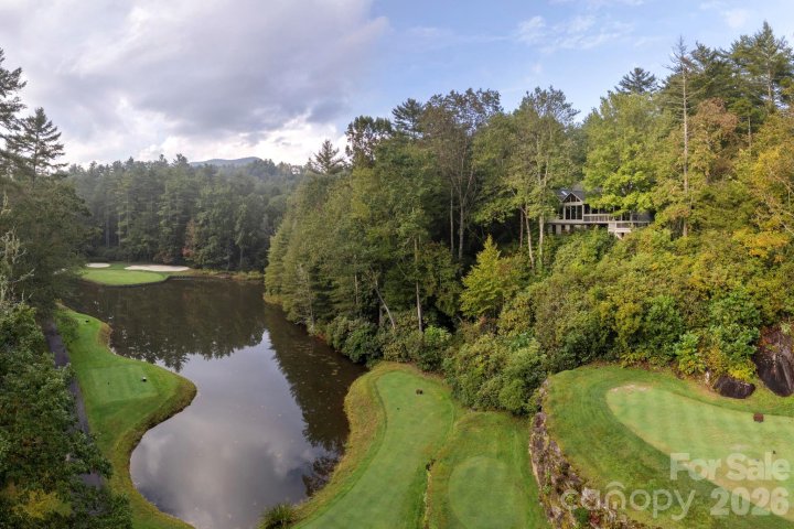 940 Winding Creek Road active home in Burlingame, Sapphire, NC