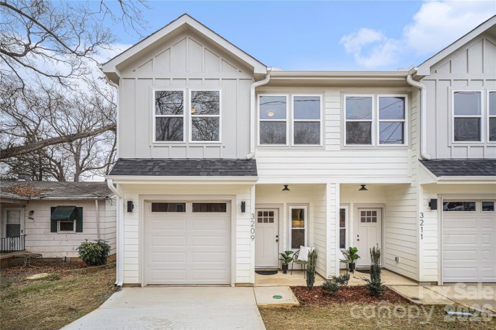 3209 Ross Avenue pending home in Reid Park, Charlotte, NC