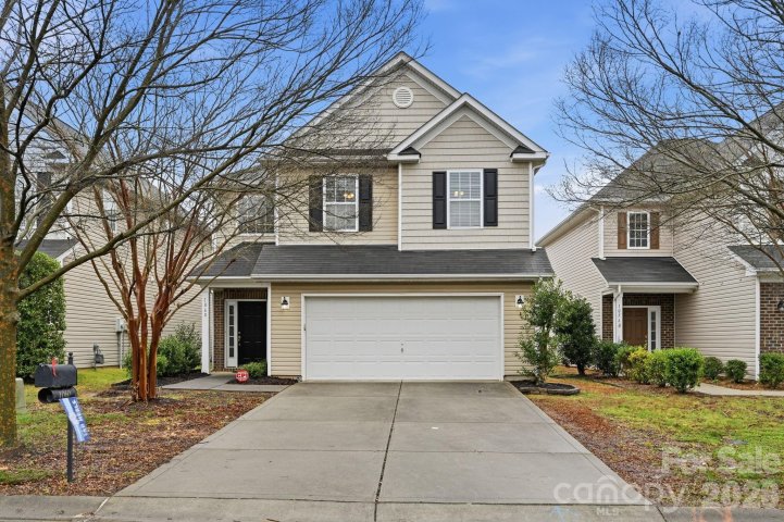 1060 Mountain Laurel Court sold home in Fairhaven, Matthews, NC