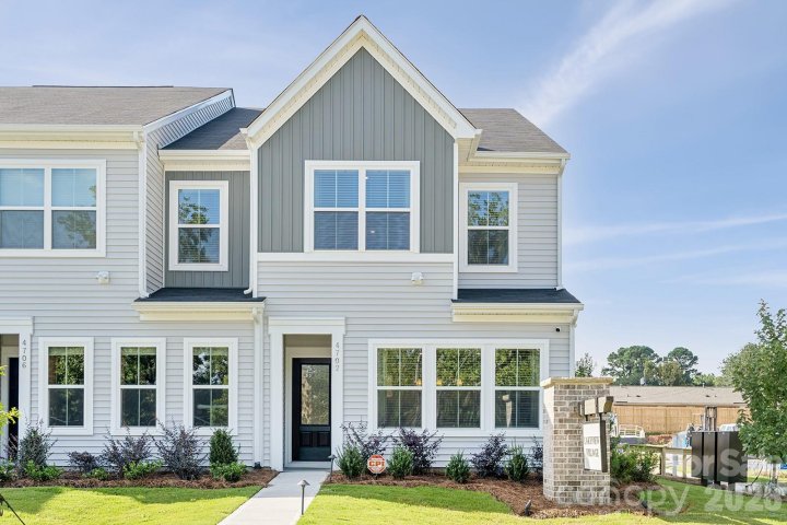Homes in Lakeview Village, Charlotte