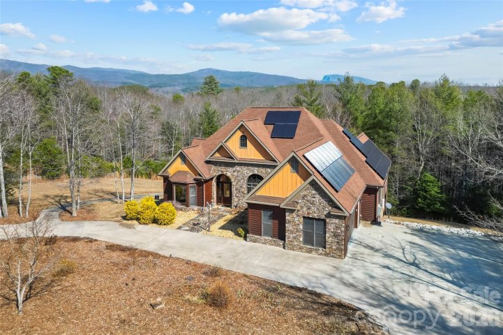Homes in Bear Cliff, Nebo