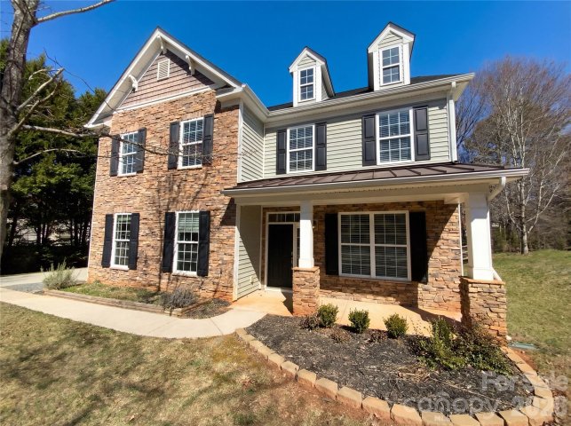 Homes in Riverdale, Huntersville