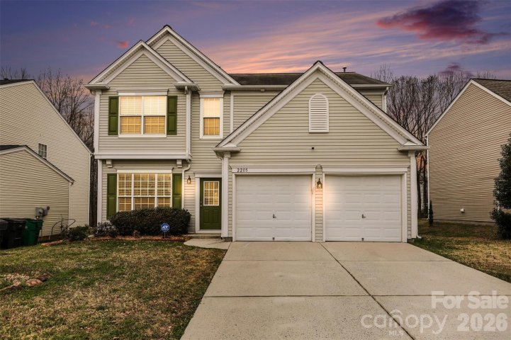 2205 Arbor Vista Drive pending home in Arbor Hills, Charlotte, NC