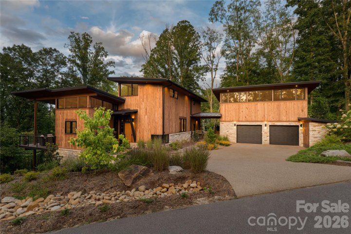 A home in Olivette, Asheville