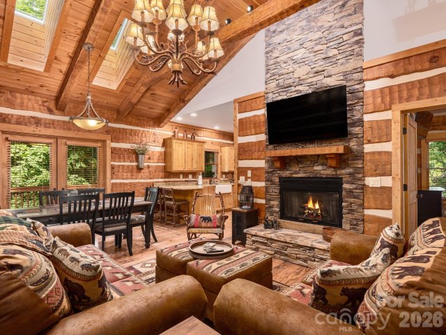 37 Grinnin Sun Road active home in Mountain Air, Burnsville, NC