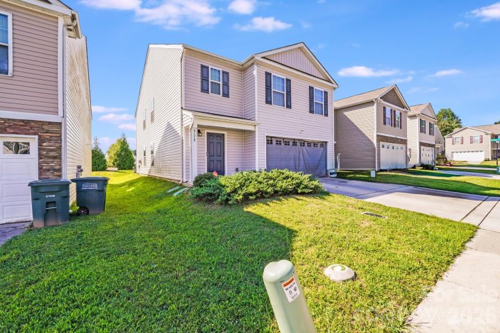 3173 Green Apple Drive sold home in Apple Creek Village, Dallas, NC