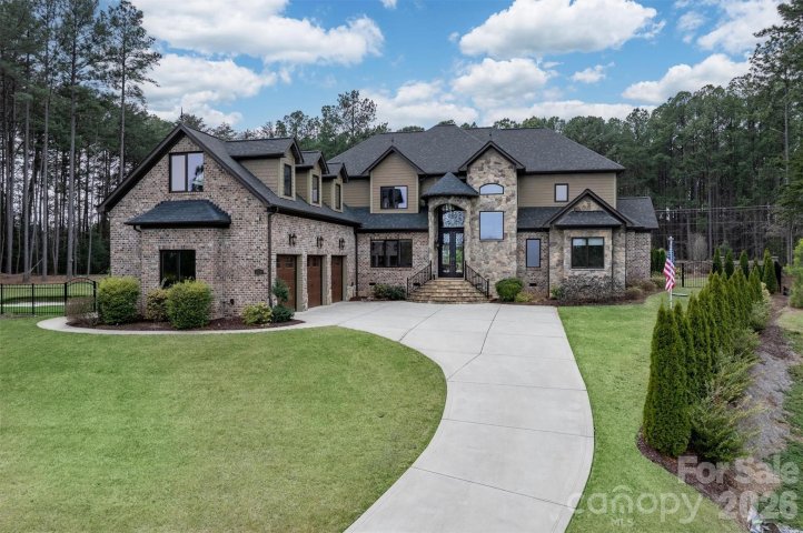 7946 Norman Pointe Drive sold home in Norman Pointe, Denver, NC