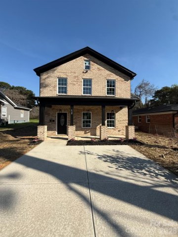 2128 Holly Street pending home in Lincoln Heights, Charlotte, NC