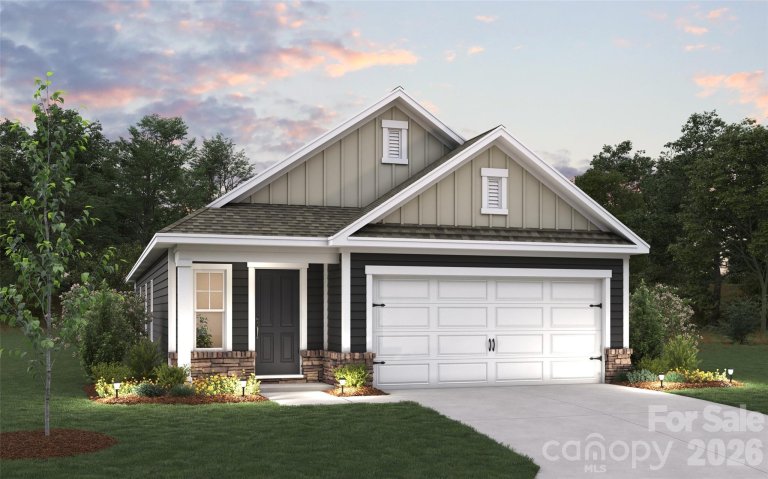 37 Cora View Trail active home in Valley View, Waynesville, NC
