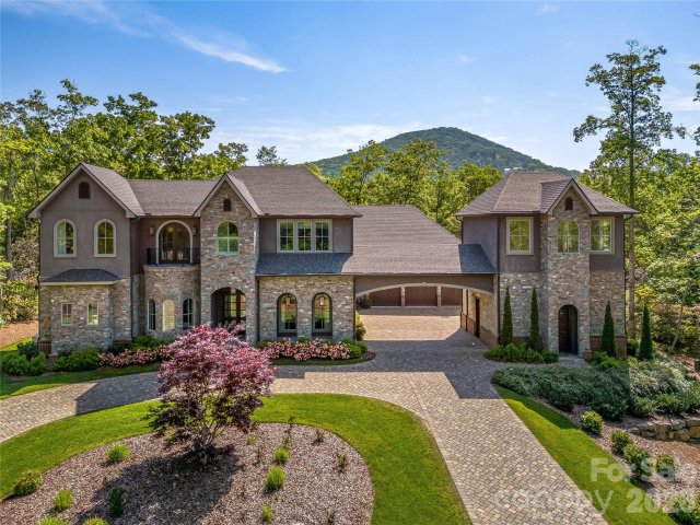 1905 White Tree Trail active home in The Cliffs At Walnut Cove, Arden, NC