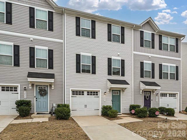 2037 Langer Street active home in Woodford Green, Charlotte, NC