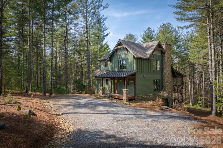 40 Kingfisher Trace pending home in Old Wildlife Club, Nebo, NC