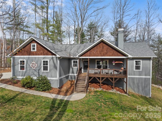 72 Summer Shade Court active home in Old Orchard, Hendersonville, NC