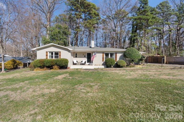 3318 Campbell Drive sold home in Sheffield Park, Charlotte, NC