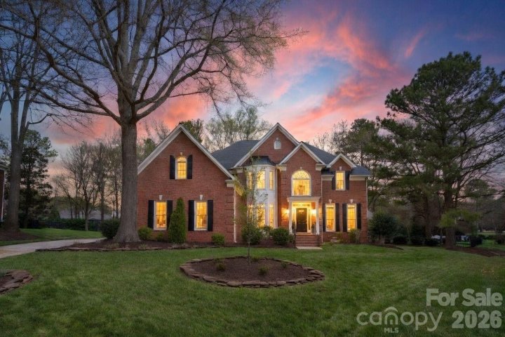 13200 Horsham Court sold home in Providence Crossing, Charlotte, NC