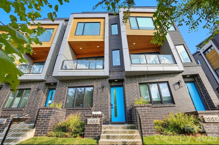 1003 Zinc Lane pending home in The Arts District, Charlotte, NC