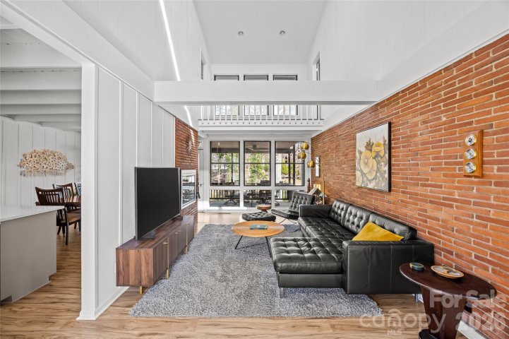 6520 Grove Park Boulevard sold home in Grove Park, Charlotte, NC