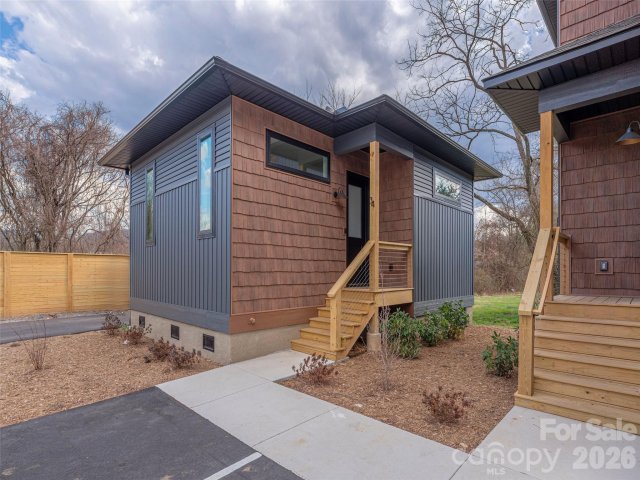 34 Leap Frog Park sold home in The Cottages At Richland Creek, Waynesville, NC
