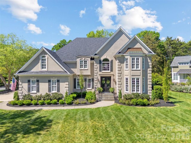 11132 Colonial Country Lane sold home in Providence Country Club, Charlotte, NC
