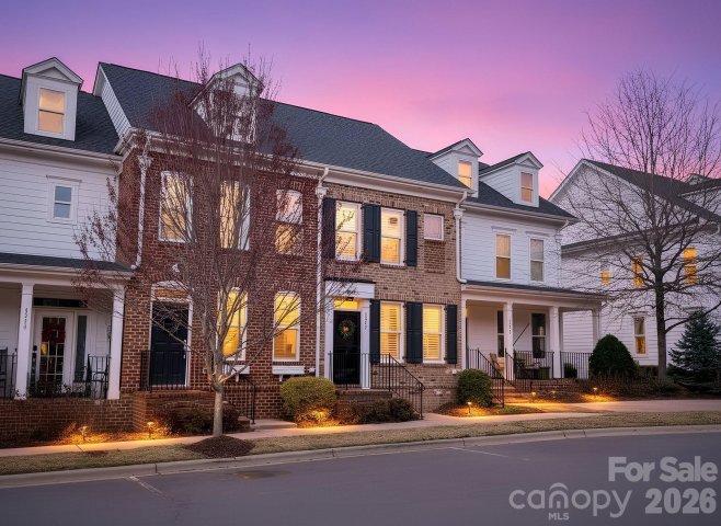 1213 Assembly Street pending home in Eagle Park, Belmont, NC