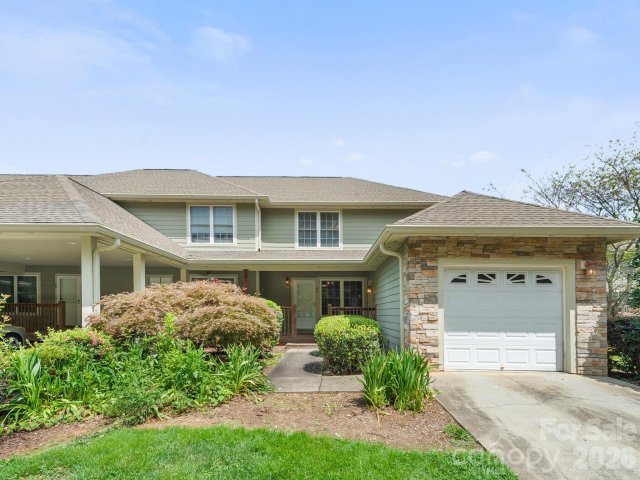 30 Douglas Fir Avenue sold home in Lake Julian Trails, Arden, NC