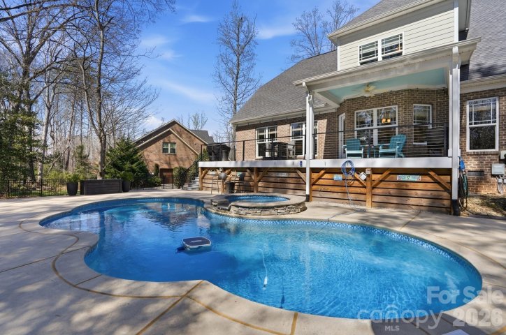 7663 Nautical View Drive sold home in Norman Pointe, Denver, NC