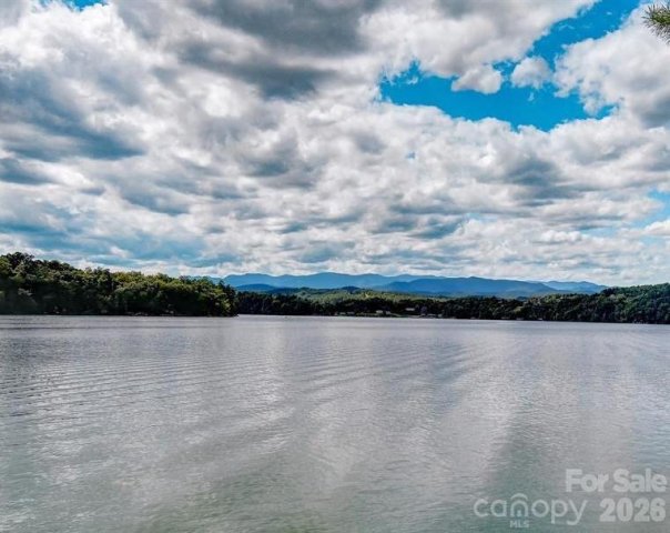 32 Clear View Way active home in The Peninsula At Lake James, Nebo, NC