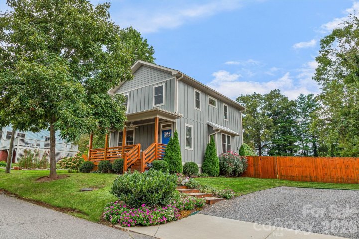 14 Davenport Road pending home in West Asheville, Asheville, NC